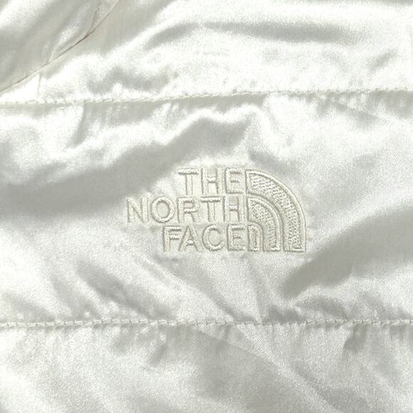 The North Face Reversible Winter Jacket Girls Hooded Soft White Coat 10/12 M - Picture 3 of 10